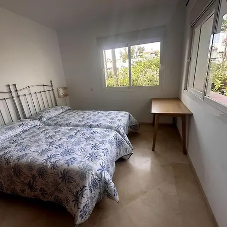 Costalita En Apartment Estepona